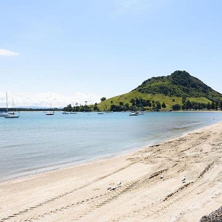 Sunny And Spacious - Moments From The Beach And Downtown Mount Maunganui Exterior photo