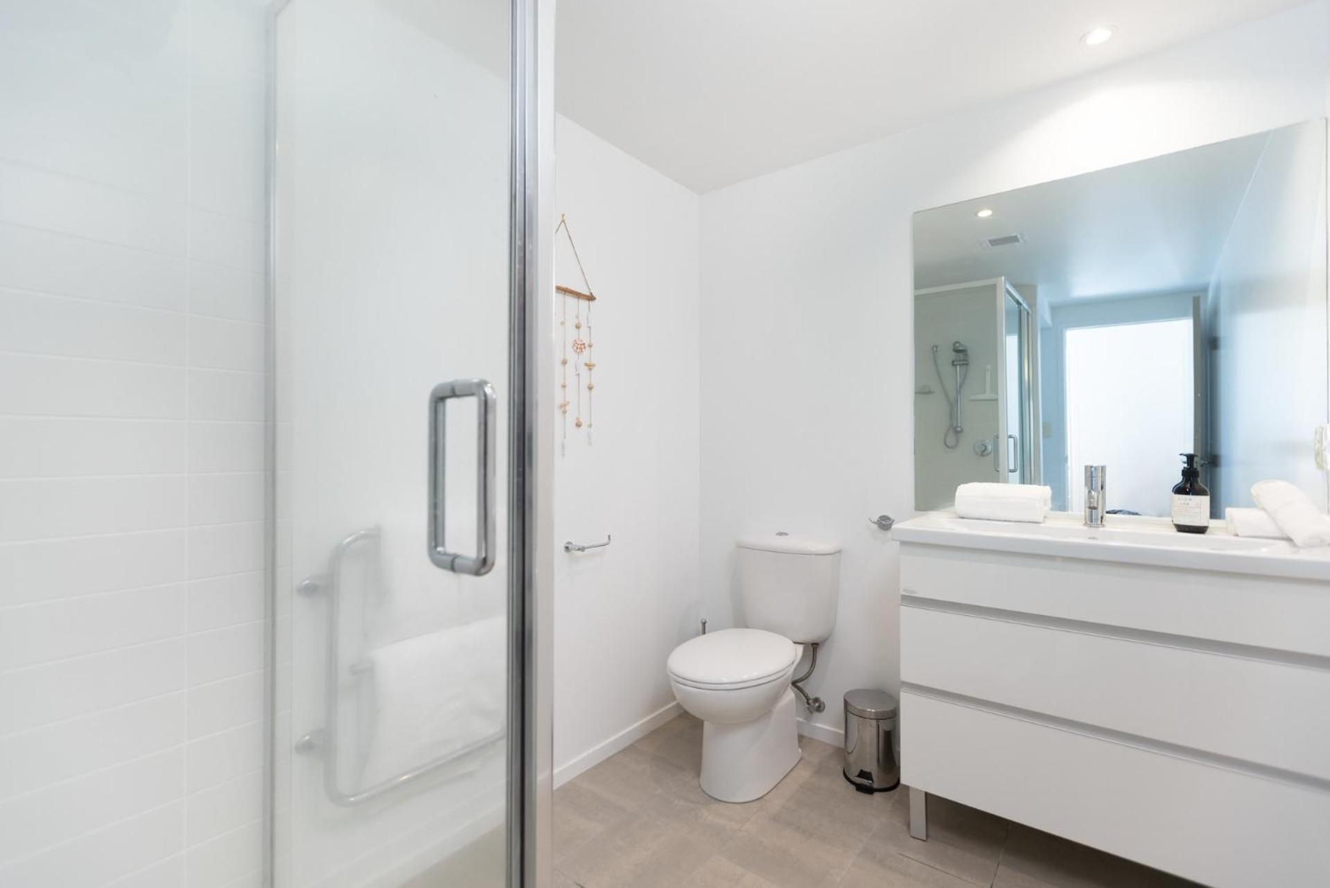 Sunny And Spacious - Moments From The Beach And Downtown Mount Maunganui Exterior photo
